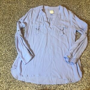 Chicos Petite Periwinkle V Neck Roll Tab Sleeve Utility Pocket Top Size O(S)